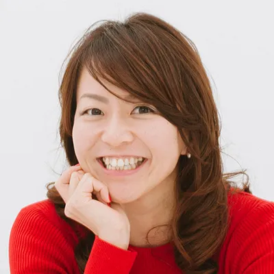 西村 真里子 氏